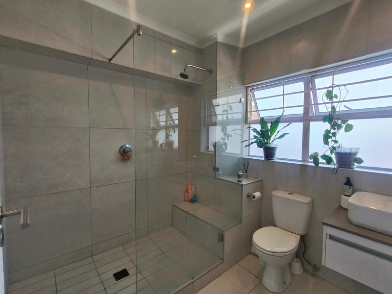 1 Bedroom Property for Sale in Oranjezicht Western Cape